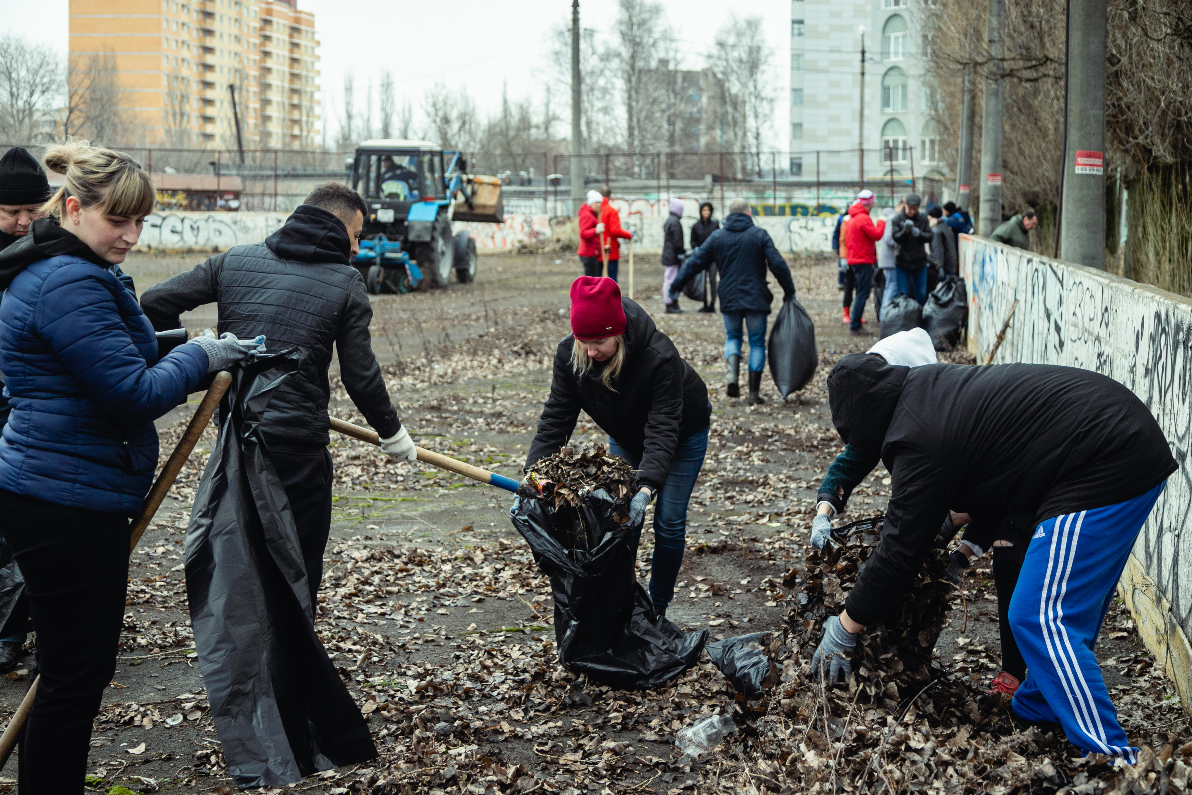 В Липецке продолжилась акция «Чистый четверг» — Жители