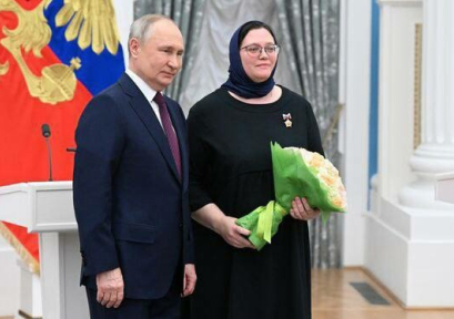 Владимир Путин наградил липчанку Орденом «Мать-героиня»