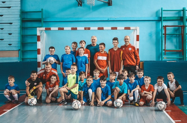 Проект «Футбол в каждый класс» начался со школы №24
