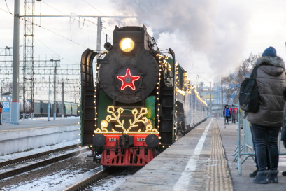 В городе встретили поезд Деда Мороза